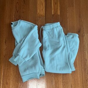 Women's Greenish-Gray Sweatpants Set